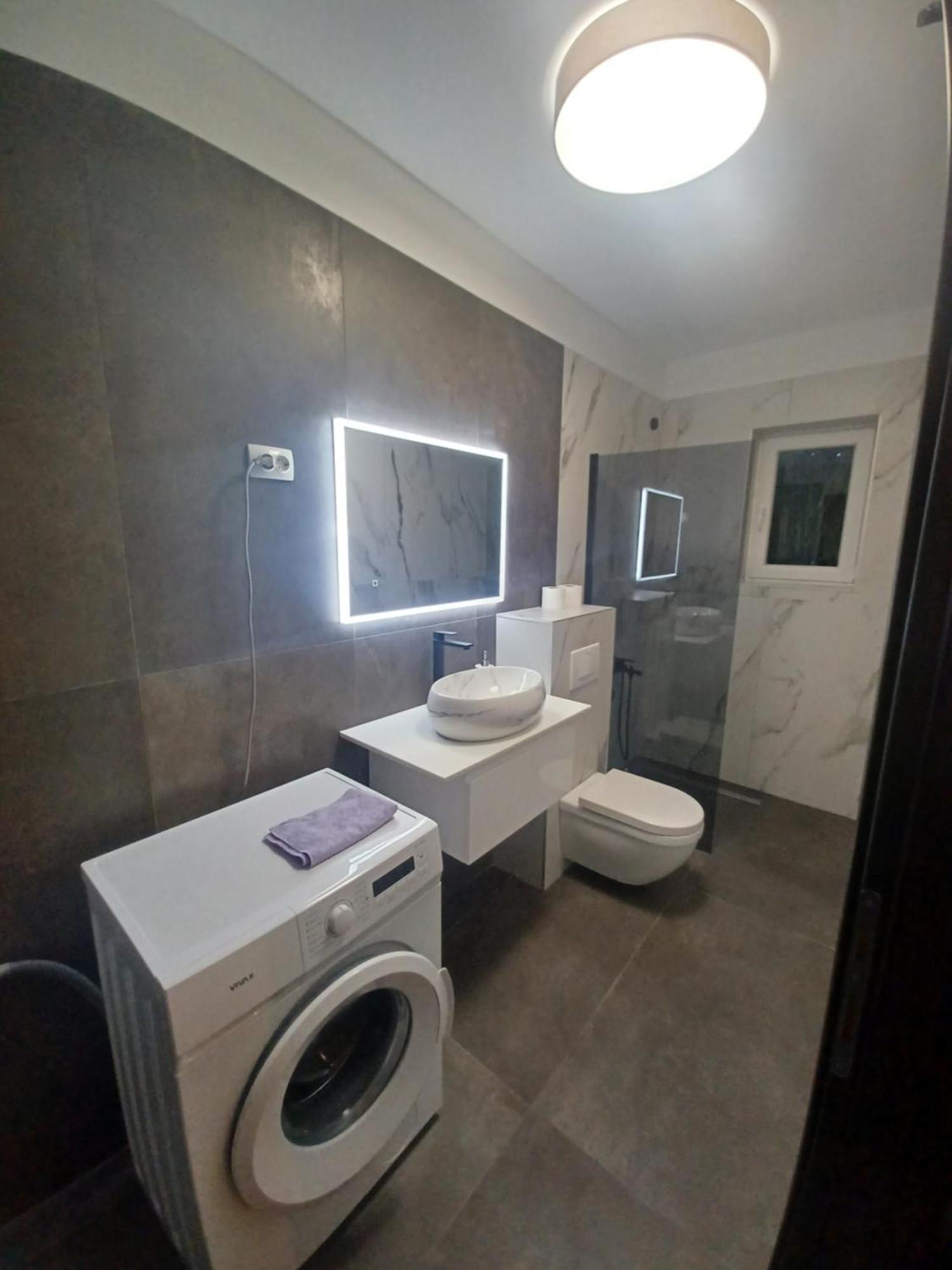 Dean Apartment